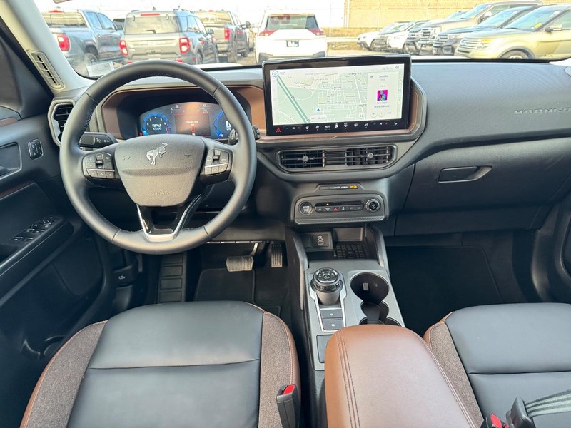 Ford Bronco Sport Vehicle Full-screen Gallery Image 14