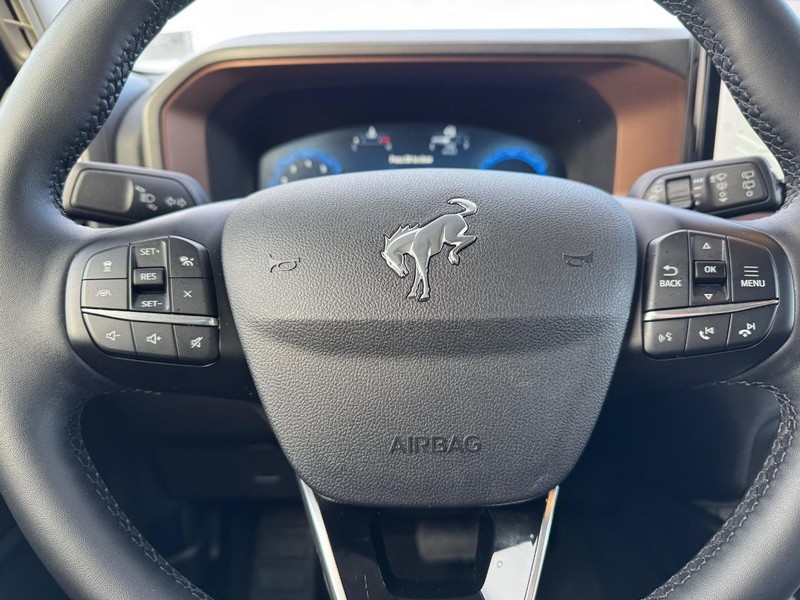 Ford Bronco Sport Vehicle Full-screen Gallery Image 19