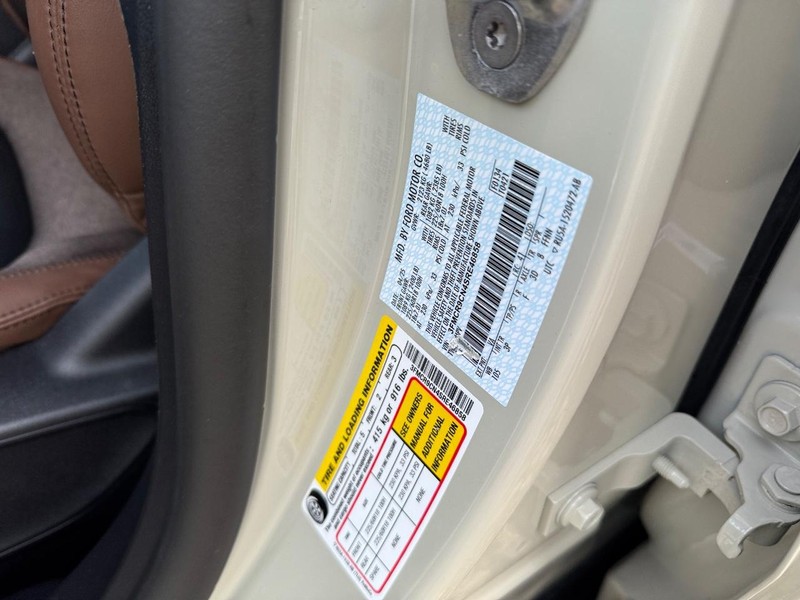 Ford Bronco Sport Vehicle Full-screen Gallery Image 26