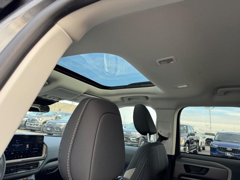 Ford Bronco Sport Vehicle Full-screen Gallery Image 13