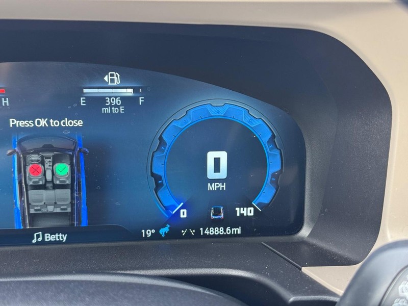 Ford Bronco Sport Vehicle Full-screen Gallery Image 24