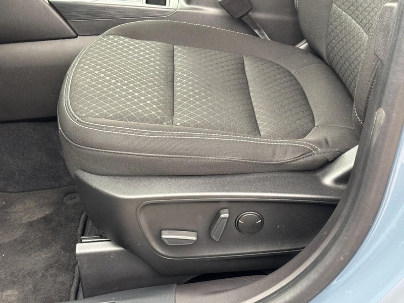 Ford Escape Vehicle Image 27