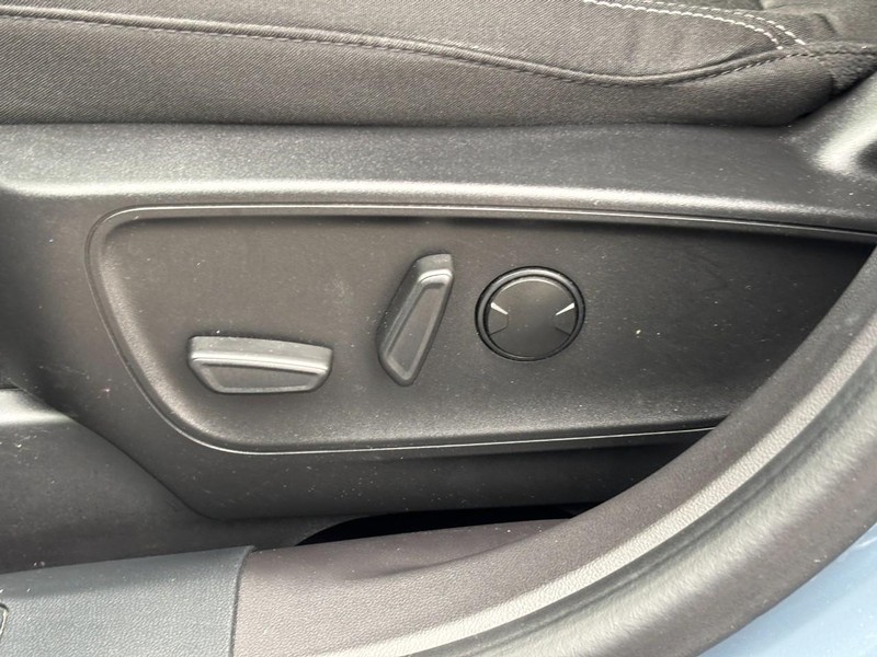 Ford Escape Vehicle Image 28