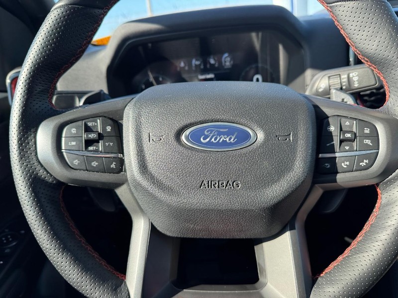 Ford Ranger Vehicle Full-screen Gallery Image 19