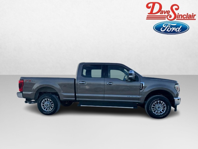 Ford Super Duty F-350 SRW Vehicle Image 05