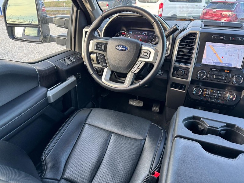 Ford Super Duty F-350 SRW Vehicle Image 13