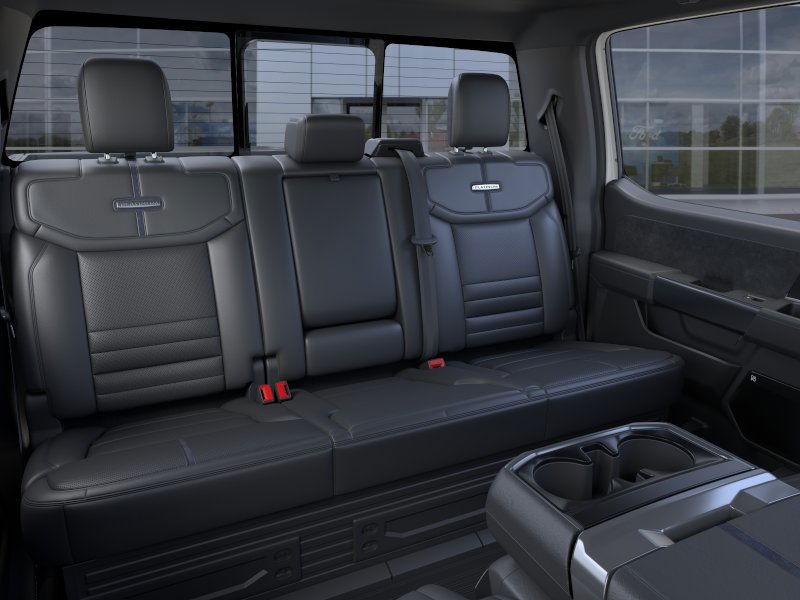 Ford F-150 Vehicle Full-screen Gallery Image 13