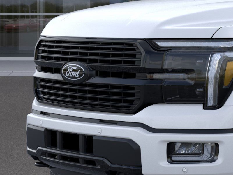 Ford F-150 Vehicle Full-screen Gallery Image 19