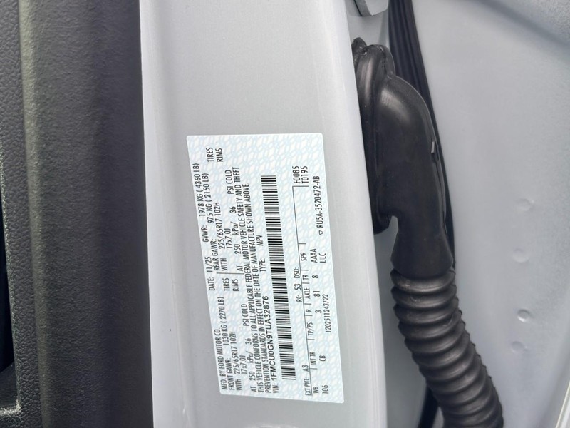 Ford Escape Vehicle Image 27