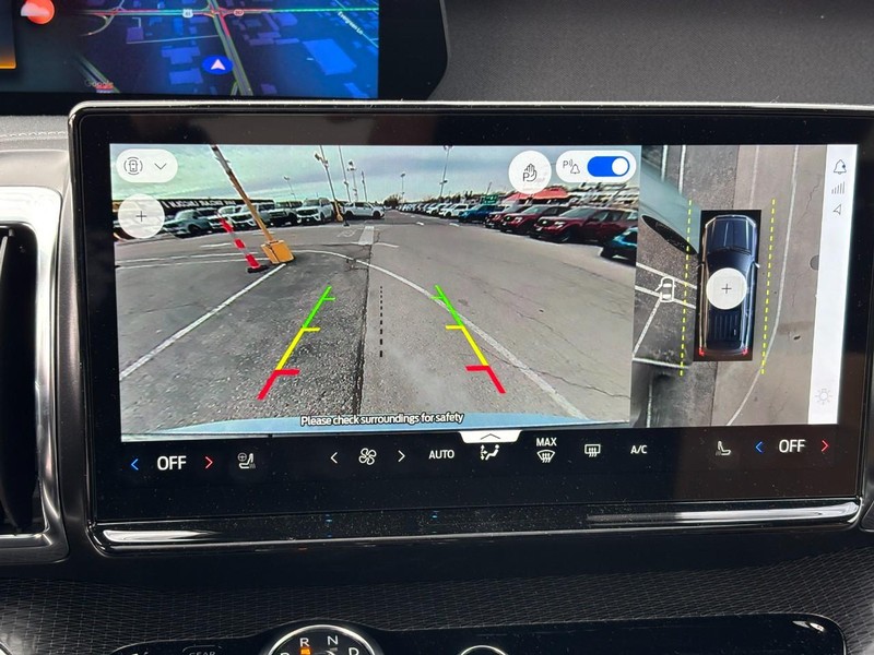 Ford Expedition Max Vehicle Full-screen Gallery Image 27