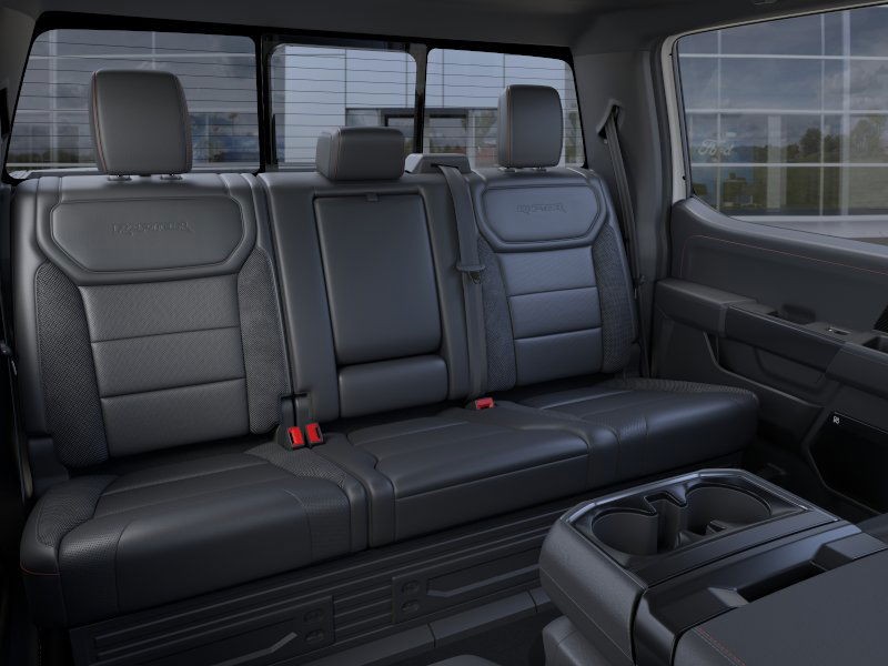 Ford F-150 Vehicle Full-screen Gallery Image 13