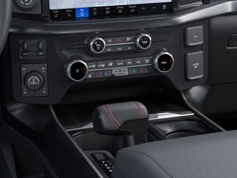 Ford F-150 Vehicle Full-screen Gallery Image 17