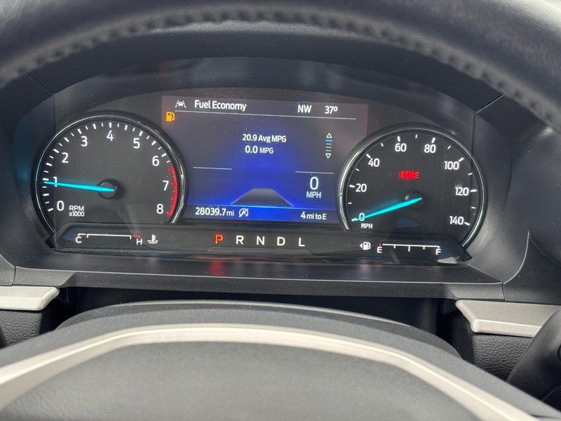 Ford Explorer Vehicle Image 23