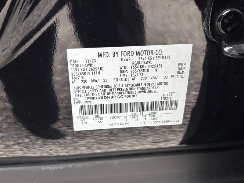 Ford Explorer Vehicle Image 28