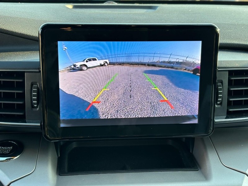 Ford Explorer Vehicle Image 25