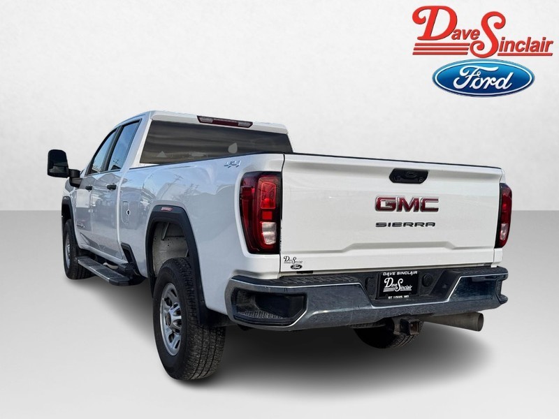 GMC Sierra 3500HD Vehicle Full-screen Gallery Image 09