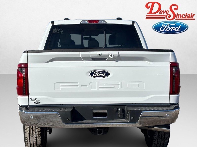 Ford F-150 Vehicle Full-screen Gallery Image 08