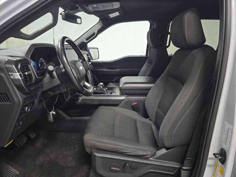 Ford F-150 Vehicle Full-screen Gallery Image 04