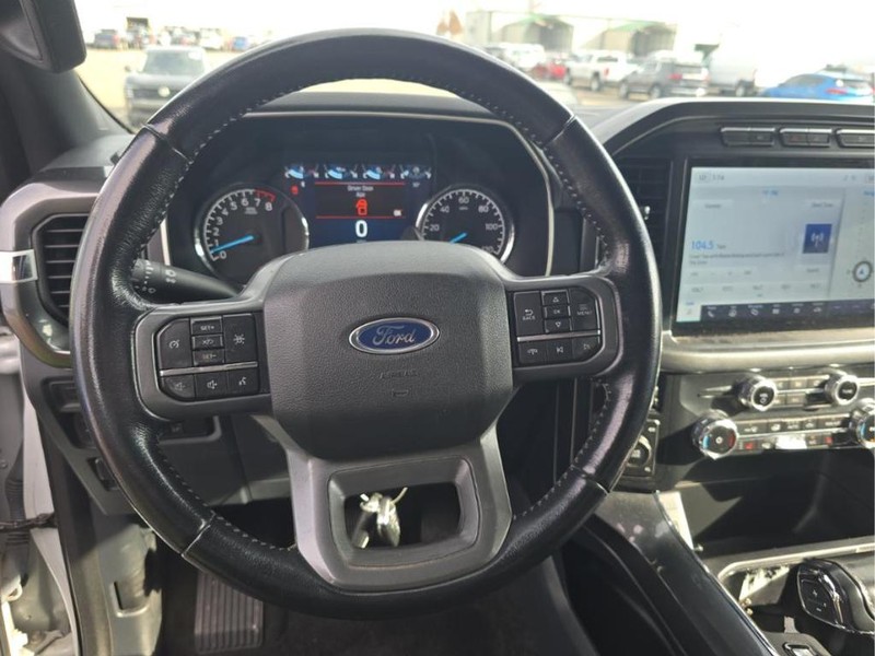 Ford F-150 Vehicle Full-screen Gallery Image 05