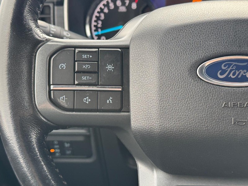 Ford F-150 Vehicle Full-screen Gallery Image 19