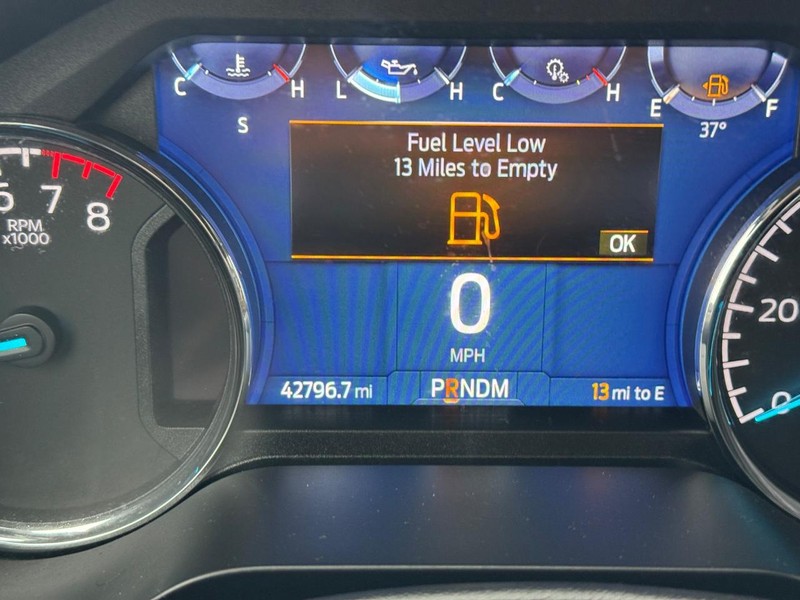 Ford F-150 Vehicle Full-screen Gallery Image 24