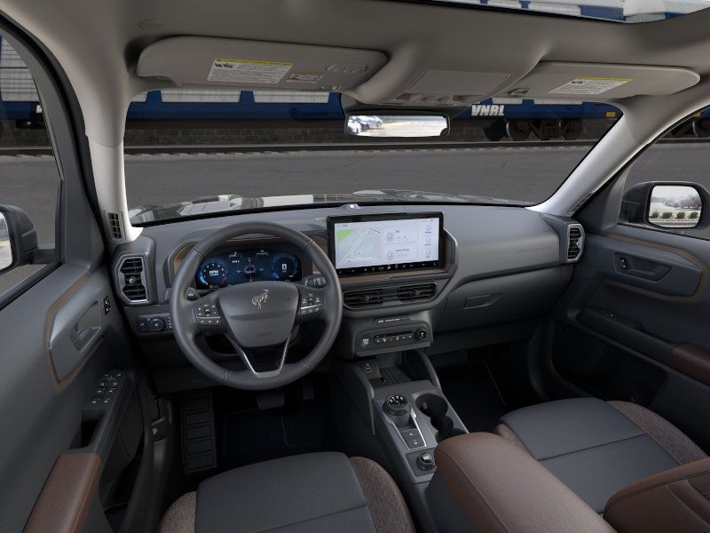 Ford Bronco Sport Vehicle Full-screen Gallery Image 11