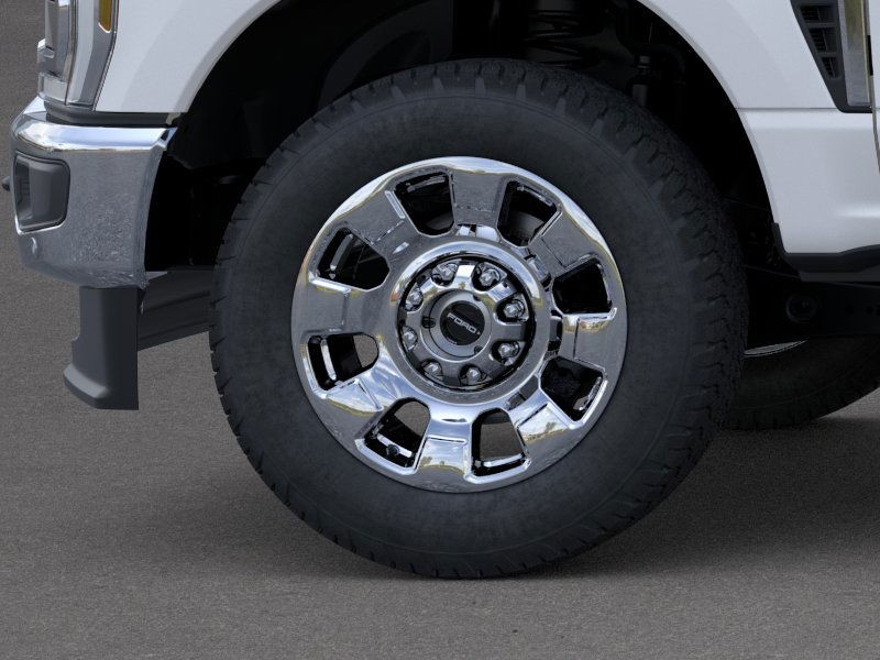 Ford Super Duty F-250 SRW Vehicle Full-screen Gallery Image 21