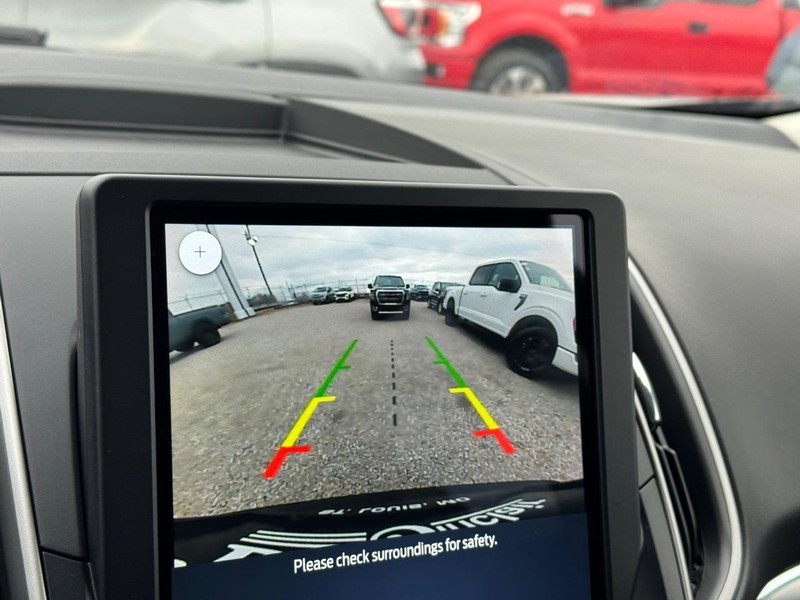 Ford Edge Vehicle Image 22