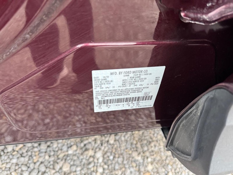 Ford Edge Vehicle Image 24