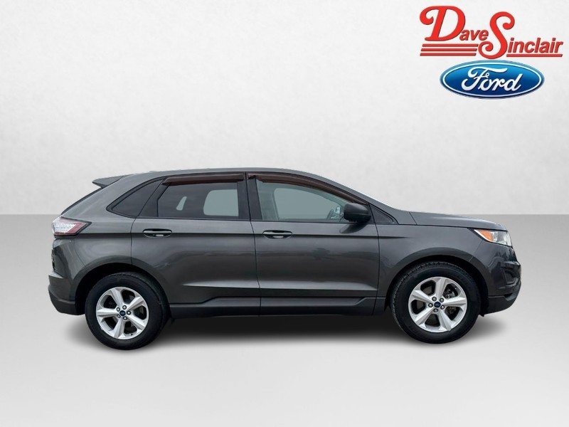 Ford Edge Vehicle Full-screen Gallery Image 05