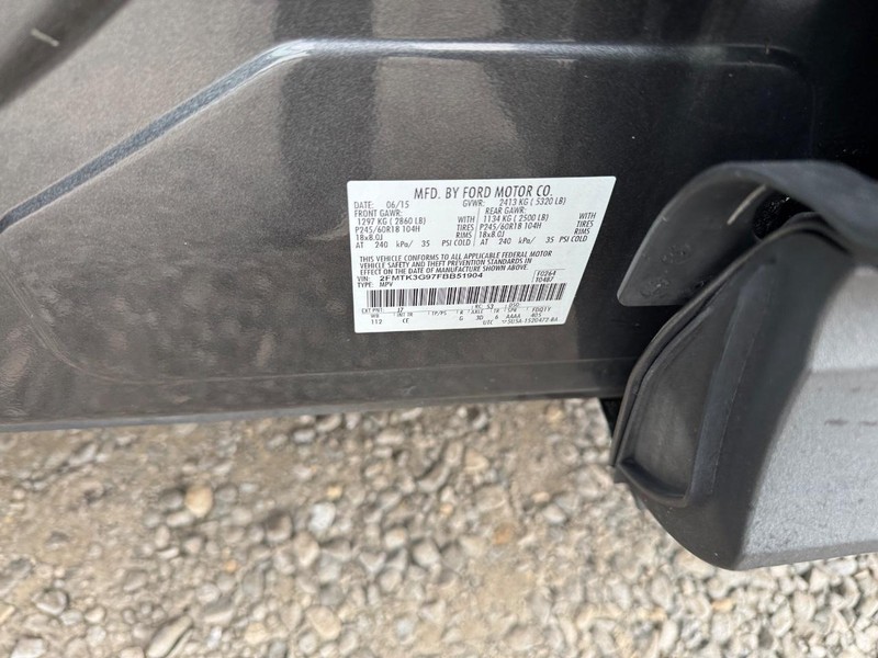 Ford Edge Vehicle Full-screen Gallery Image 23