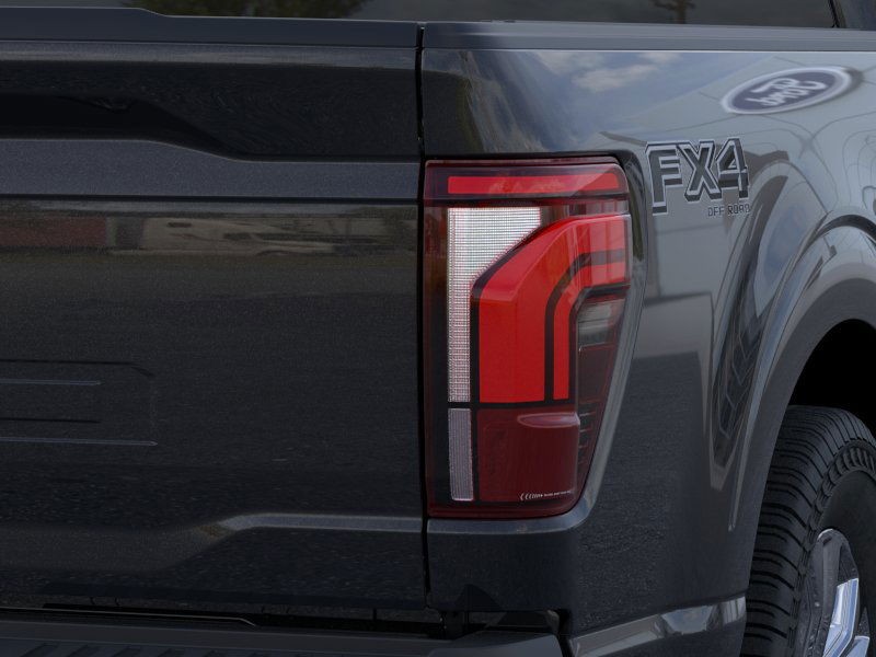 Ford F-150 Vehicle Full-screen Gallery Image 23