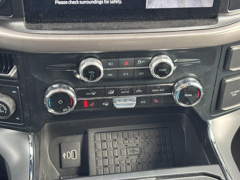 Ford F-150 Vehicle Full-screen Gallery Image 26