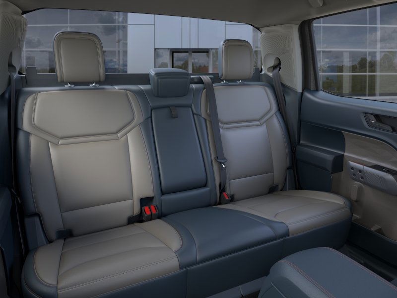 Ford Maverick Vehicle Image 13