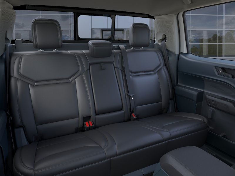 Ford Maverick Vehicle Image 13