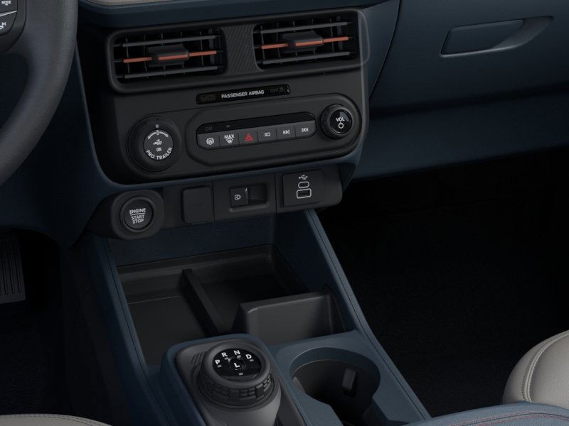 Ford Maverick Vehicle Image 18