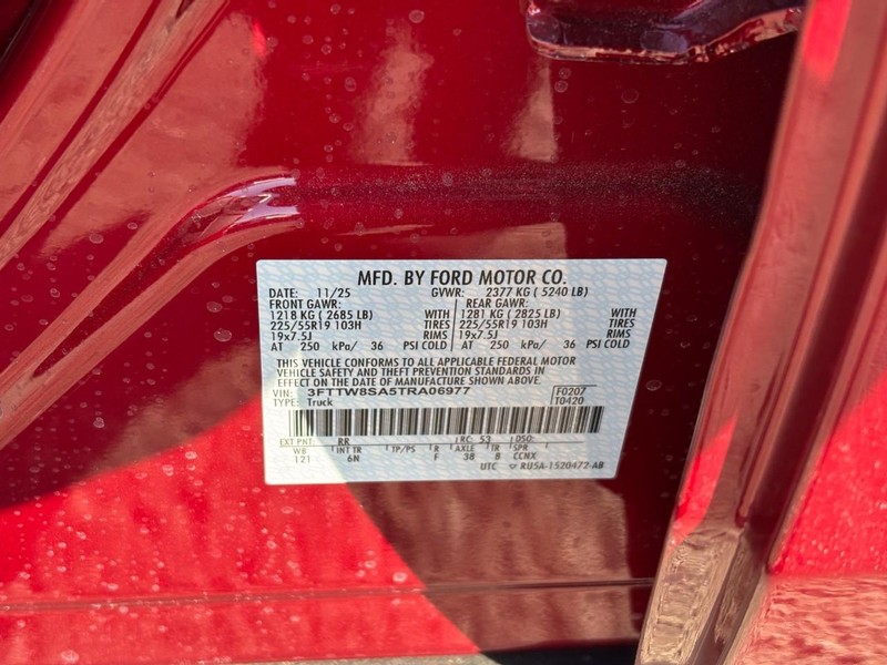 Ford Maverick Vehicle Full-screen Gallery Image 28