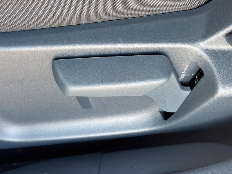 Ford Maverick Vehicle Image 27