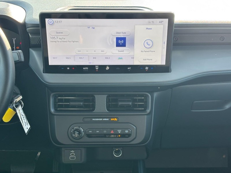 Ford Maverick Vehicle Image 16