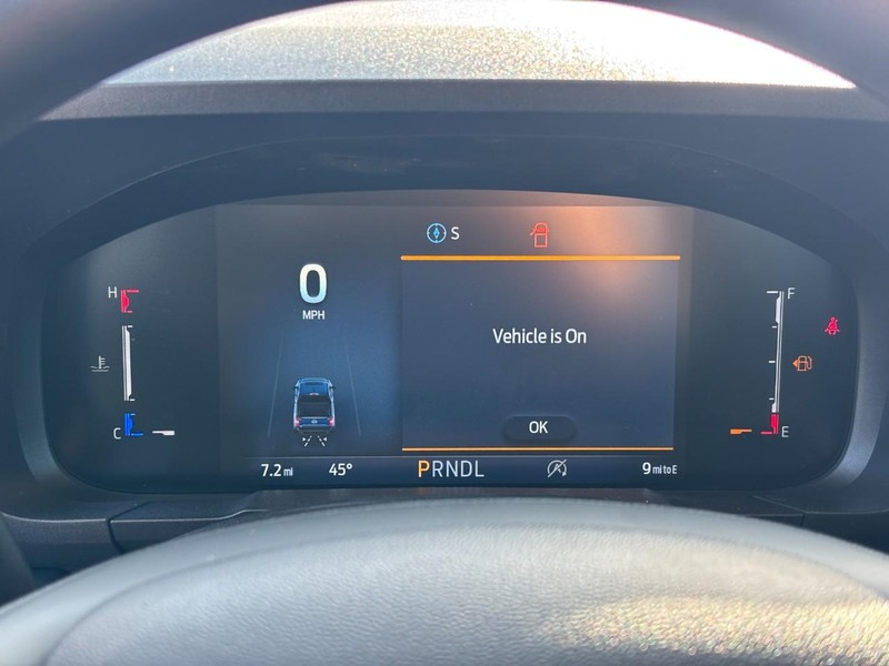 Ford Maverick Vehicle Image 23