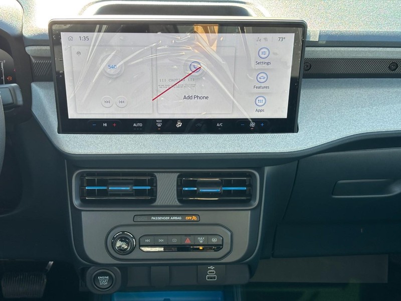 Ford Maverick Vehicle Full-screen Gallery Image 15