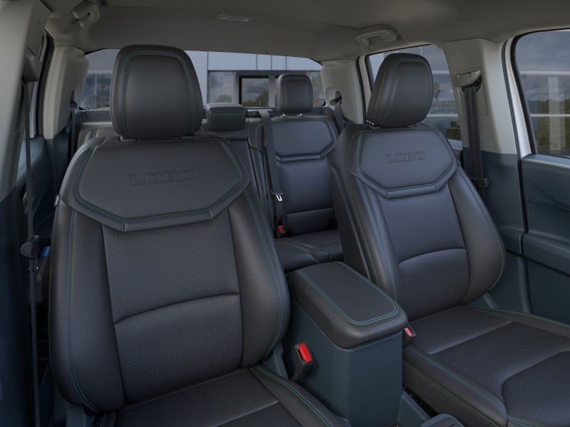 Ford Maverick Vehicle Full-screen Gallery Image 12