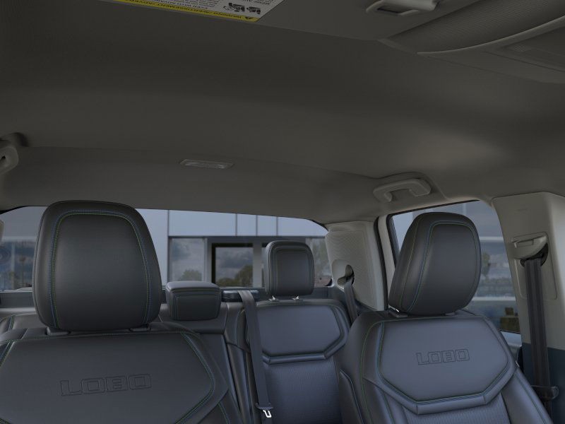 Ford Maverick Vehicle Full-screen Gallery Image 14