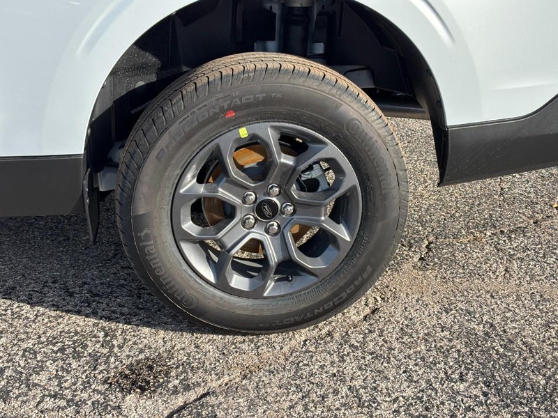 Ford Maverick Vehicle Full-screen Gallery Image 11