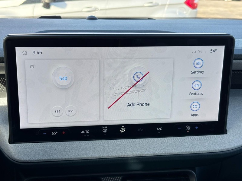 Ford Maverick Vehicle Full-screen Gallery Image 24