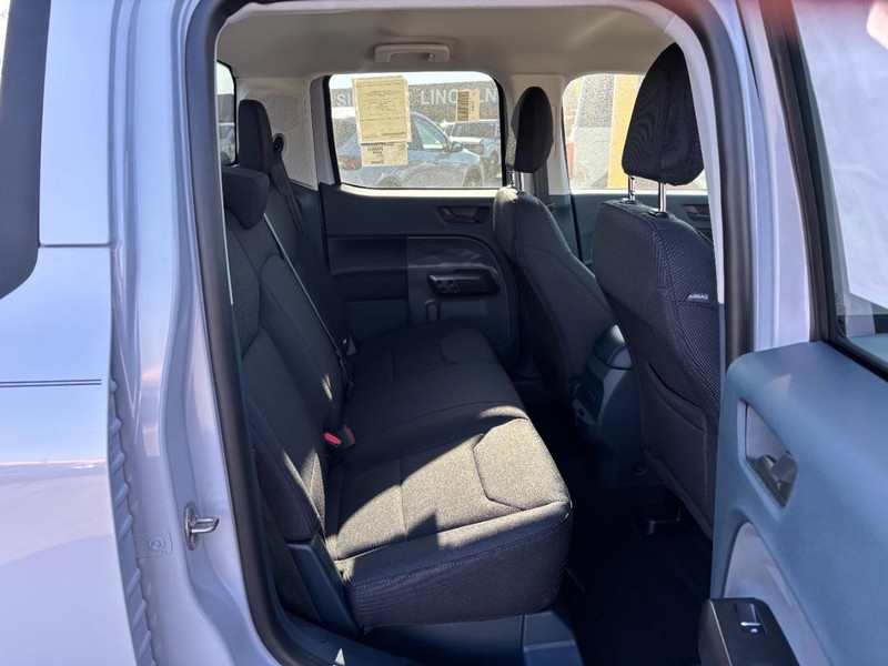 Ford Maverick Vehicle Full-screen Gallery Image 13