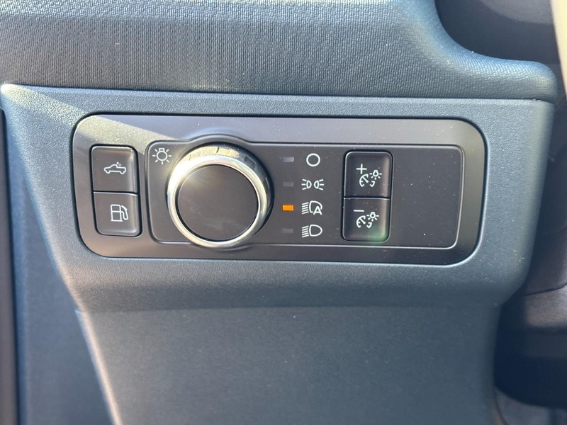 Ford Maverick Vehicle Full-screen Gallery Image 19