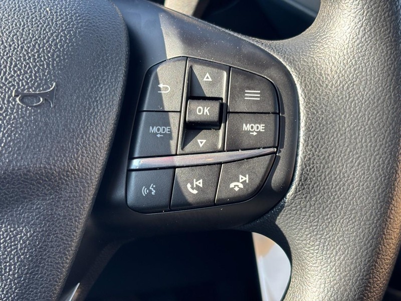 Ford Maverick Vehicle Full-screen Gallery Image 22