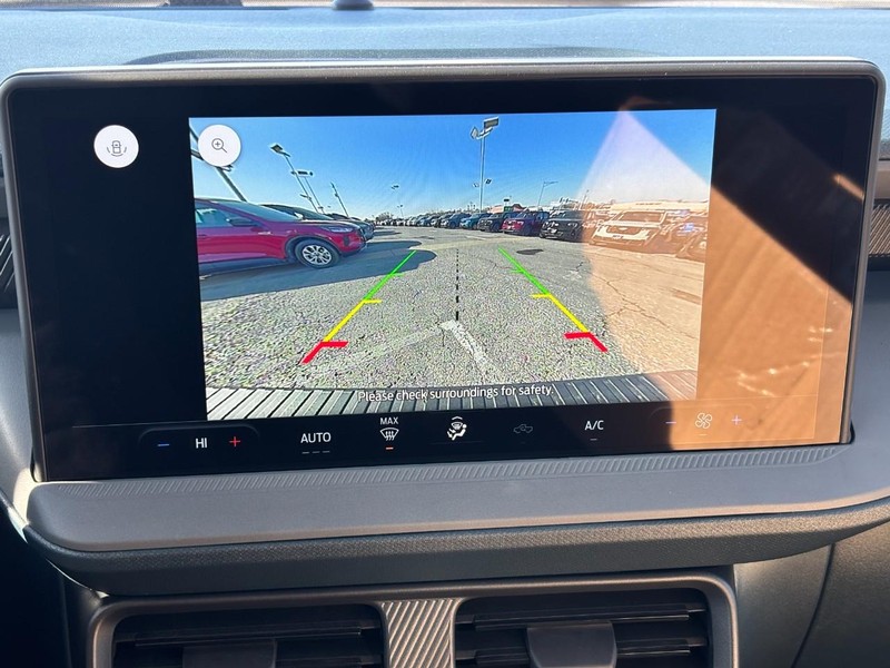 Ford Maverick Vehicle Full-screen Gallery Image 25