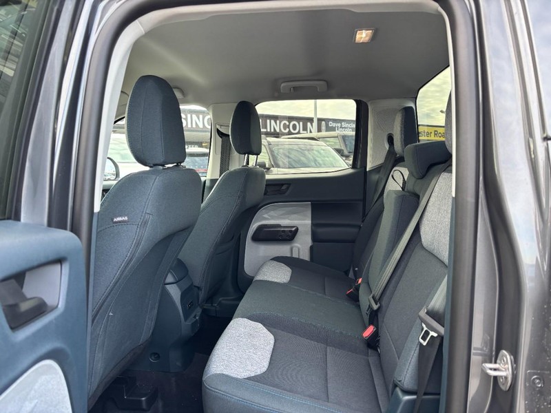 Ford Maverick Vehicle Full-screen Gallery Image 12